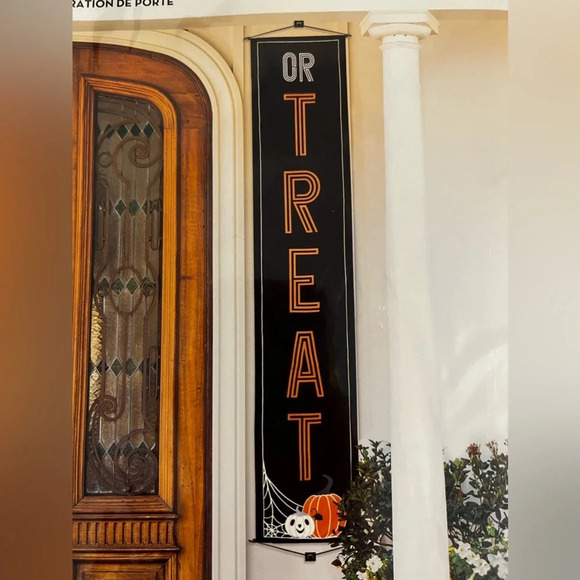 NWT Trick or Treat Door Banners - Picture 4 of 5
